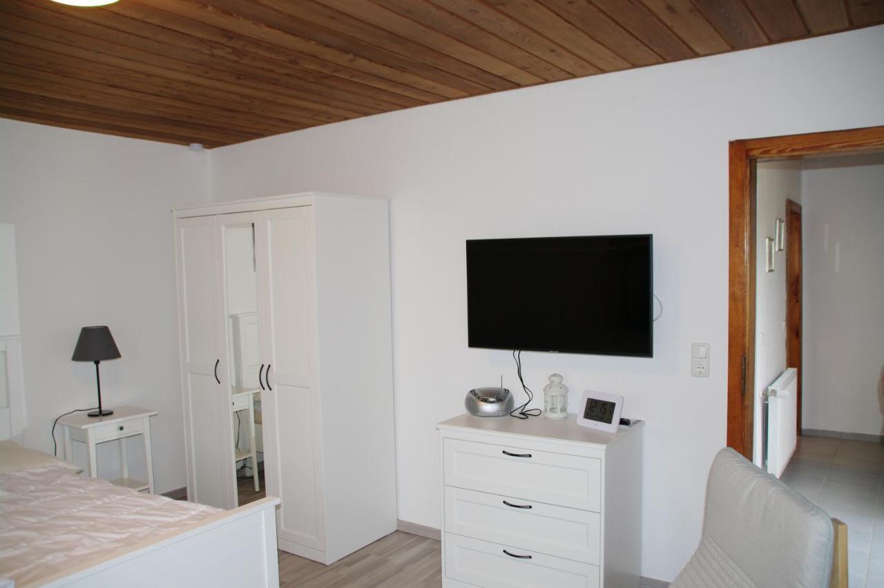 Bungalow Am Forsthaus Stagniess อึคเคอริทซ์ ภายนอก รูปภาพ